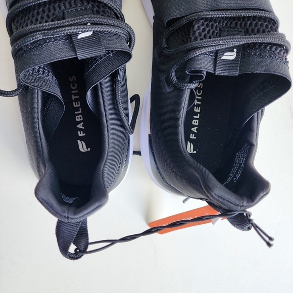 New Fabletics Zephyr Women’s Black Running Comfort Shoes Size 10 - Picture 7 of 9